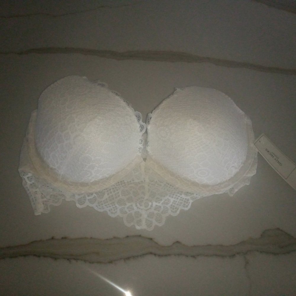 COPY - Gilly Hicks Off White Lace Bra